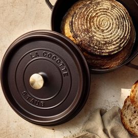 3.7 l cast iron round Dutch Oven, chocolate