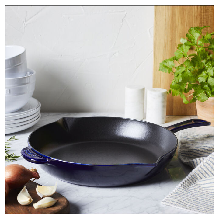 Pans, 26 cm / 10 inch cast iron Frying pan, dark-blue, large 4